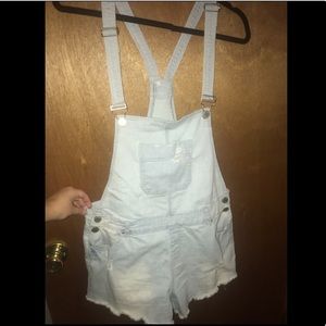 Short overalls